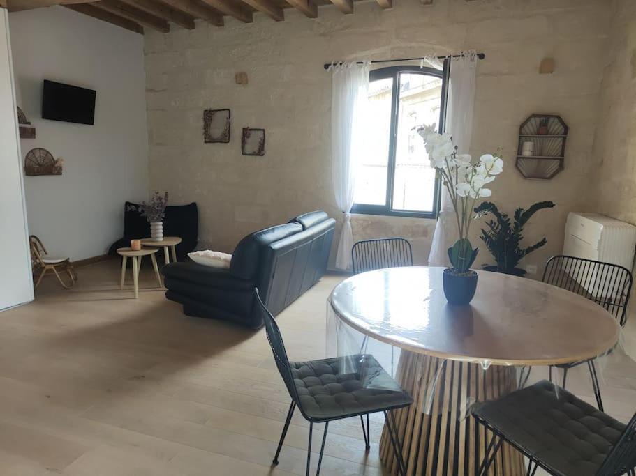 Centre Historique Et Ambiance Pittoresque Villeneuve-lès-Avignon Zewnętrze zdjęcie